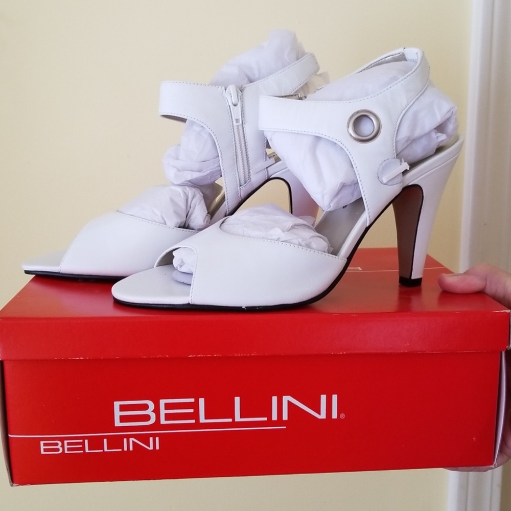 White pumps "Bunny" style